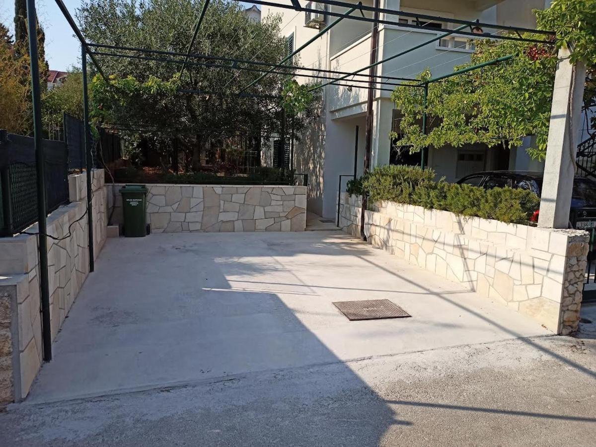 Apartments Romarin Supetar Dış mekan fotoğraf