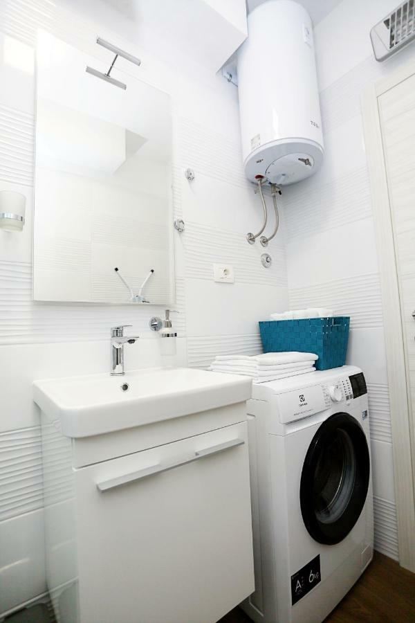 Apartments Romarin Supetar Dış mekan fotoğraf