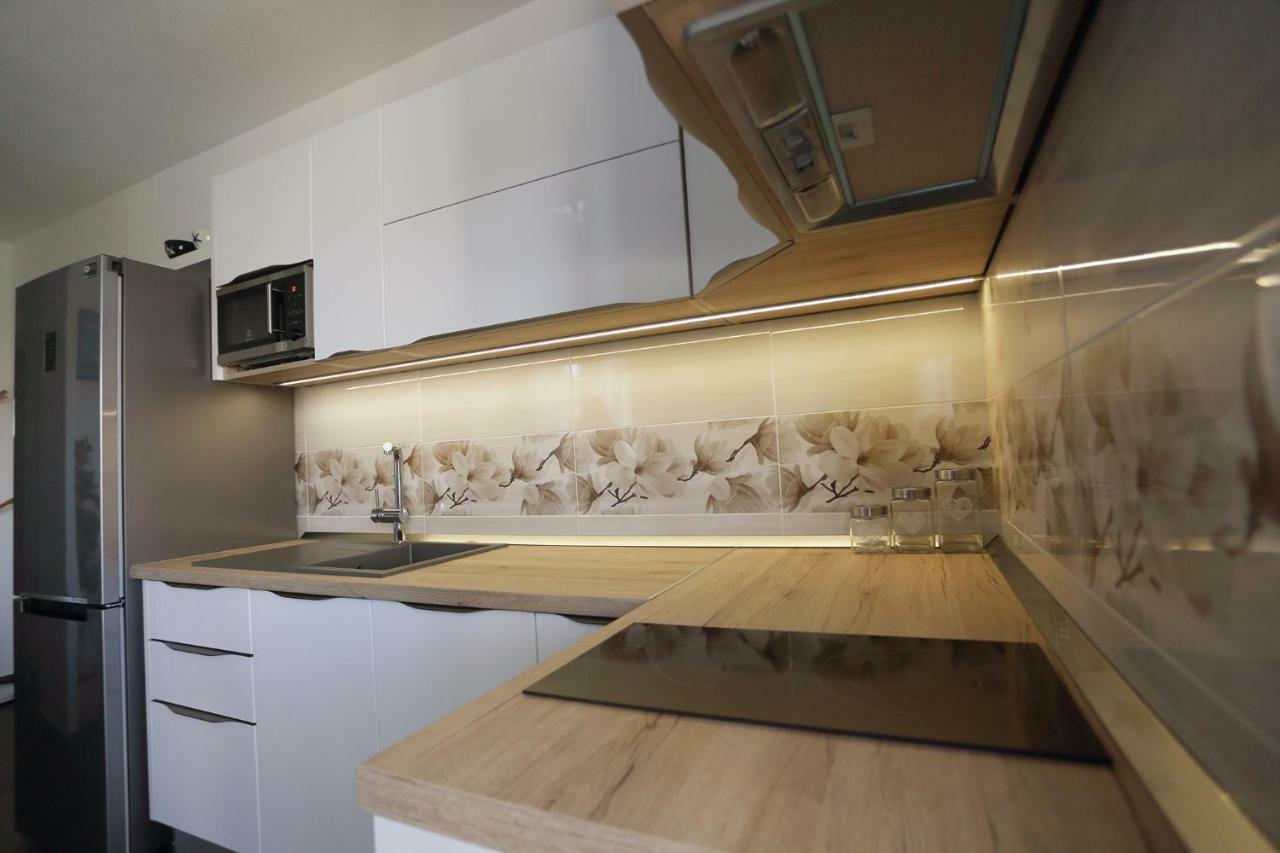 Apartments Romarin Supetar Dış mekan fotoğraf